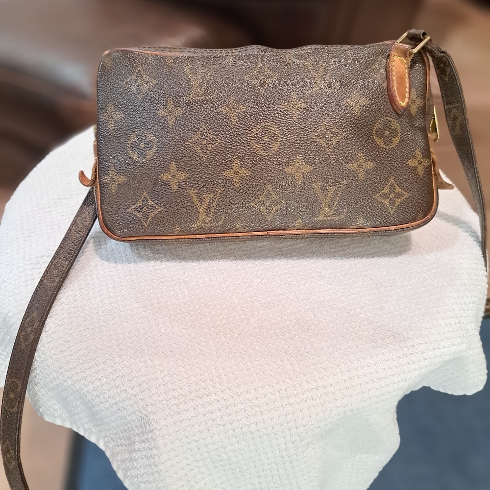 COPY - Auth Louis Vuitton Marly Bandouliere Cross Over